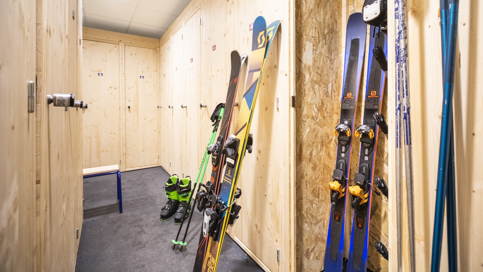 jak-dobrac-narty-snowshow-1