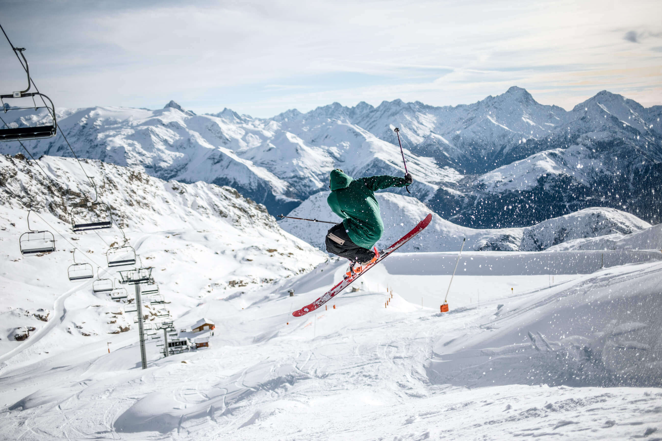 alpe-d-huez-osrodek-na-tle-innych