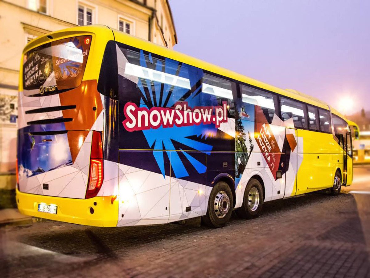 transport autokarem w alpy
